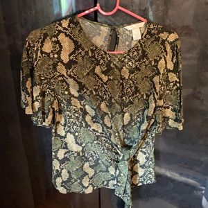 Snake print top